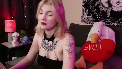 Snapshot of hellenhornny chatting on 03-06-25, 10:41 HellenHorny online show from 03-06-25, 10:41