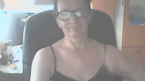 hellenmarie online show from 06-29-26, 04:40