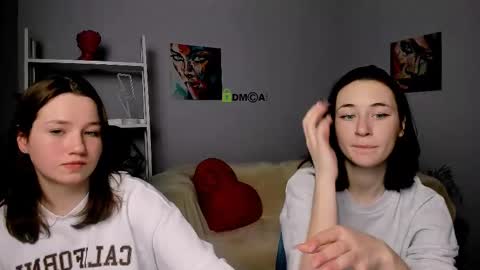 Snapshot of helli_belli chatting on 03-04-25, 04:30 Helli online show from 03-04-25, 04:30