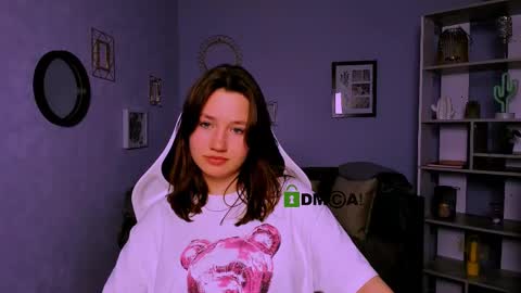 Snapshot of helli_belli chatting on 03-11-25, 02:43 Helli online show from 03-11-25, 02:43