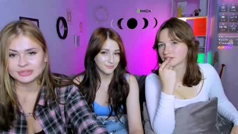 Snapshot of helli_belli chatting on 09-10-25, 07:36 Helli online show from 09-10-25, 07:36