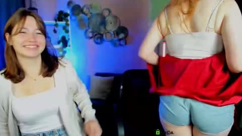 Snapshot of helli_belli chatting on 09-11-25, 07:47 Helli online show from 09-11-25, 07:47