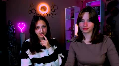 Snapshot of helli_belli chatting on 09-28-25, 07:19 Helli online show from 09-28-25, 07:19