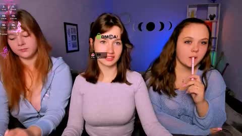 Snapshot of helli_belli chatting on 10-06-25, 07:11 Helli online show from 10-06-25, 07:11