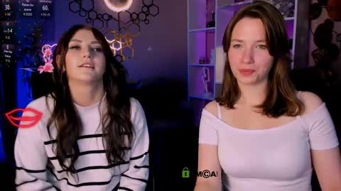 Snapshot of helli_belli chatting on 10-14-25, 07:36 Helli online show from 10-14-25, 07:36