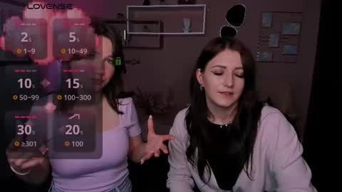 Snapshot of helli_belli chatting on 10-21-25, 08:09 Helli online show from 10-21-25, 08:09