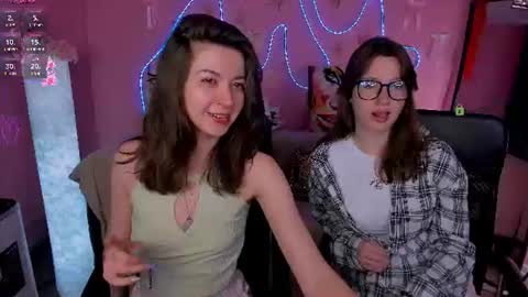 Helli online show from 06-16-26, 07:16