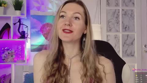 Snapshot of hello_lisha chatting on 01-23-25, 08:04 Alisia Monday to Friday from 10 am to 4 pm GMT 2 online show from 01-23-25, 08:04