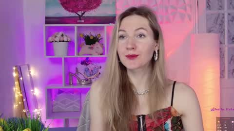 Snapshot of hello_lisha chatting on 02-19-25, 08:55 Alisia Monday to Friday from 10 am to 4 pm GMT 2 online show from 02-19-25, 08:55