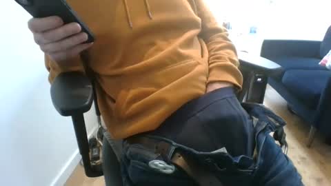 Snapshot of hello_mush chatting on 03-20-26, 10:42 hello_mush online show from 03-20-26, 10:42