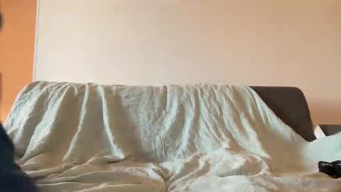 Snapshot of hellohowareyou66 chatting on 11-17-25, 01:50 hellohowareyou66 online show from 11-17-25, 01:50