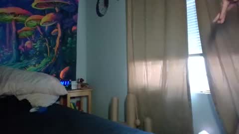 Snapshot of hellok1tty666 chatting on 01-17-25, 12:10 Luci online show from 01-17-25, 12:10