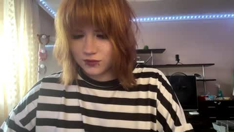 hellokinki online show from 06-22-26, 03:42