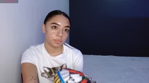 hellokitty_valery1 online show from 09-24-25, 02:04