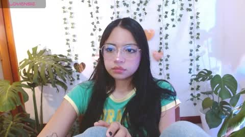 hellokitty_valery1 online show from 05-04-26, 01:23