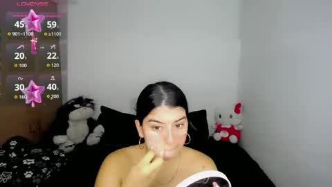 helloo_kityy25 online show from 06-07-26, 01:32