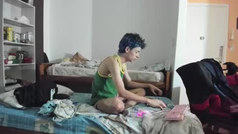 helokitkat online show from 03-06-25, 06:19