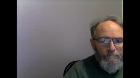 Snapshot of helopilot01 chatting on 01-11-25, 01:37 helopilot01 online show from 01-11-25, 01:37