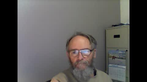 Snapshot of helopilot01 chatting on 02-11-25, 12:06 helopilot01 online show from 02-11-25, 12:06