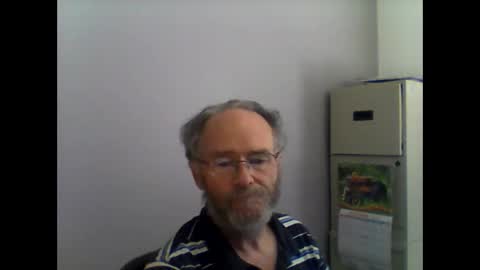 Snapshot of helopilot01 chatting on 10-05-25, 06:28 helopilot01 online show from 10-05-25, 06:28