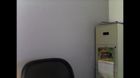 Snapshot of helopilot01 chatting on 10-24-25, 08:38 helopilot01 online show from 10-24-25, 08:38