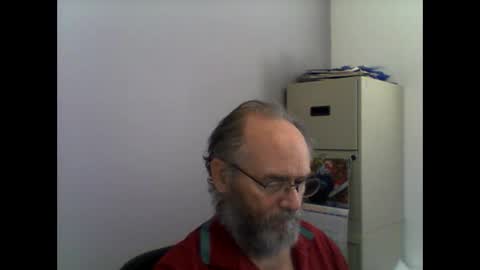 Snapshot of helopilot01 chatting on 11-09-25, 04:05 helopilot01 online show from 11-09-25, 04:05