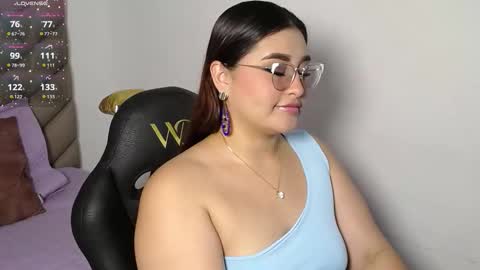 Snapshot of heluejamil chatting on 10-21-25, 07:36 Zahira online show from 10-21-25, 07:36