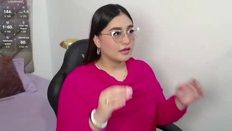 Snapshot of heluejamil chatting on 10-23-25, 07:56 Zahira online show from 10-23-25, 07:56