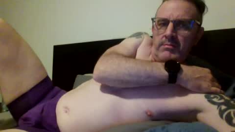 Snapshot of hempie1973 chatting on 06-27-26, 01:50 hempie1973 online show from 06-27-26, 01:50