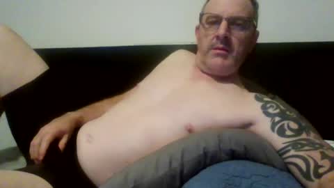 Snapshot of hempie1973 chatting on 07-02-26, 12:33 hempie1973 online show from 07-02-26, 12:33