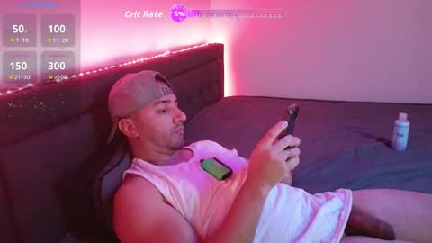 Snapshot of hennidrip chatting on 11-29-25, 12:57 HENNIDRIP online show from 11-29-25, 12:57