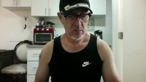 hennrhy_70 online show from 03-20-26, 04:45