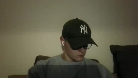 Snapshot of henrietje chatting on 03-13-26, 09:32 henrietje online show from 03-13-26, 09:32