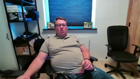 henrikrp1971 online show from 04-08-26, 12:49