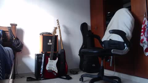 Snapshot of henry_barbarian_ chatting on 02-16-25, 12:32 Henry Barbarian online show from 02-16-25, 12:32