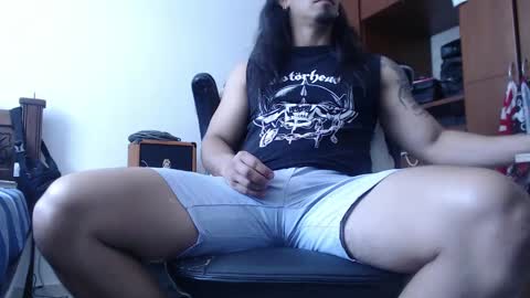 Snapshot of henry_barbarian_ chatting on 02-16-25, 03:38 Henry Barbarian online show from 02-16-25, 03:38