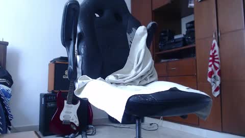 Snapshot of henry_barbarian_ chatting on 03-01-25, 05:05 Henry Barbarian online show from 03-01-25, 05:05
