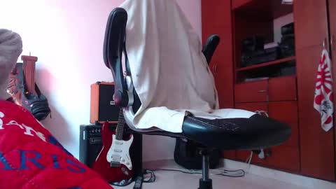 Snapshot of henry_barbarian_ chatting on 03-03-25, 02:04 Henry Barbarian online show from 03-03-25, 02:04
