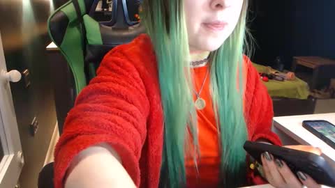 Snapshot of hentaishiing chatting on 10-08-25, 10:40 Hentaishiing online show from 10-08-25, 10:40