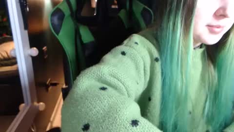 Snapshot of hentaishiing chatting on 11-09-25, 10:19 Hentaishiing online show from 11-09-25, 10:19