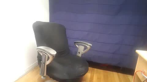 Snapshot of herbigo4 chatting on 09-29-25, 01:00 herbigo88 snaap online show from 09-29-25, 01:00