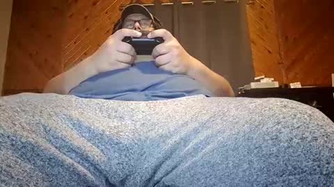 Hereforbootyyyy online show from 11-16-25, 01:00