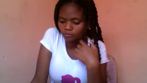 Snapshot of herisse01 chatting on 06-03-26, 06:38 herisse01 online show from 06-03-26, 06:38