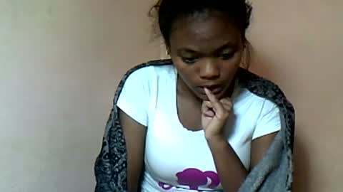 herisse01 online show from 06-16-26, 11:18