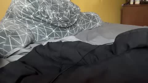 Snapshot of herkimer95 chatting on 01-02-25, 04:24 herkimer95 online show from 01-02-25, 04:24