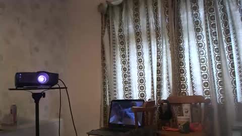 mature online show from 10-03-25, 09:17