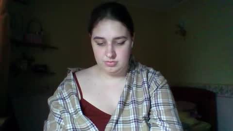 hess_luna_ online show from 11-08-25, 10:04