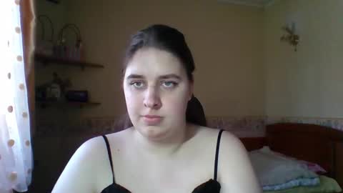 hess_luna_ online show from 03-19-26, 10:08