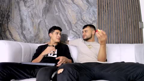 heteros men online show from 02-05-25, 01:37