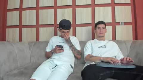 heteros men online show from 02-15-25, 08:11